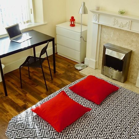 Seven Hills Home Stay Шефилд Экстерьер фото